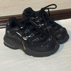 Nike Kids' Toddler Black Athletic Sneakers Size 6c